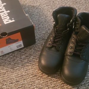 NIB Men'Timberland size 9.5 Black Steel Toe Boots